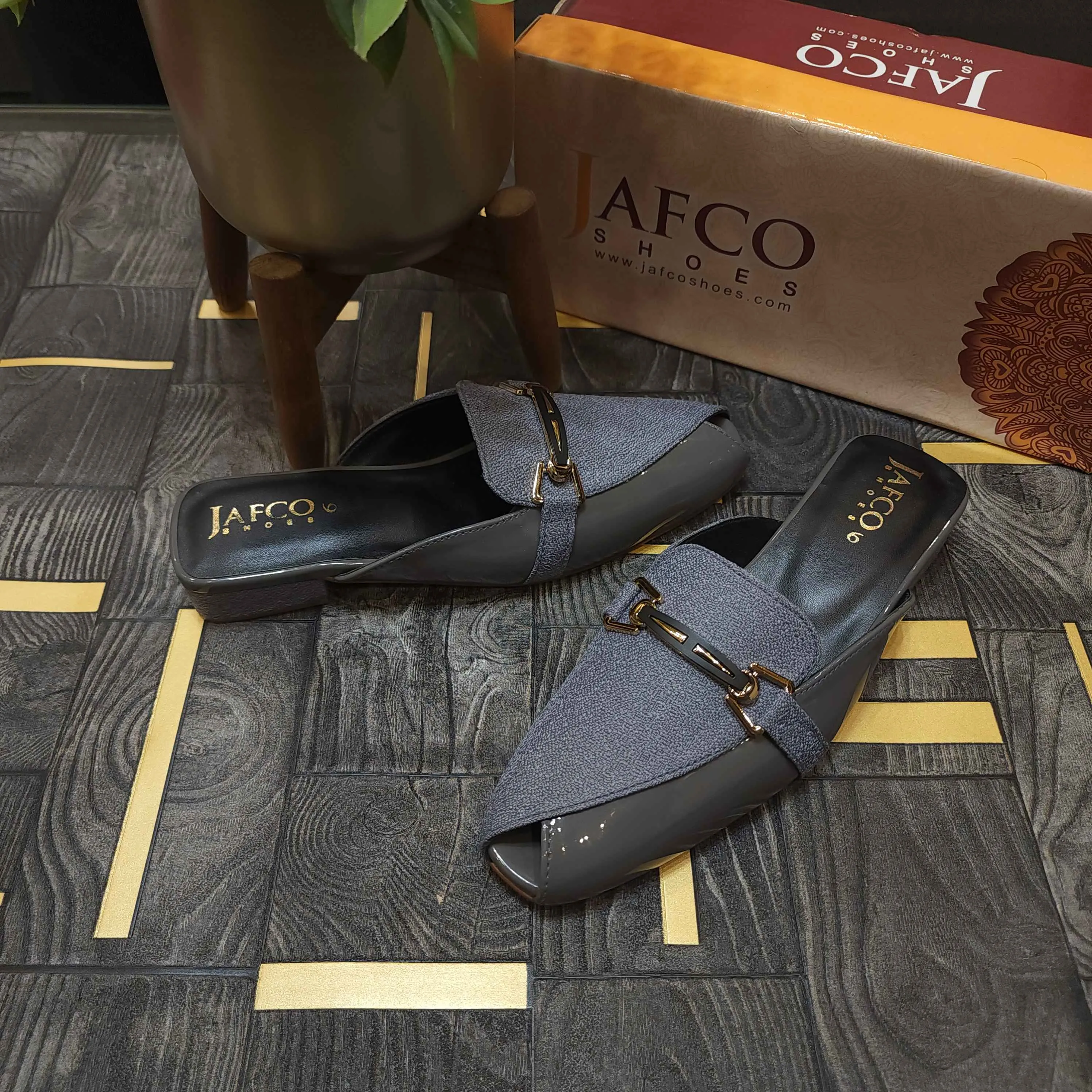 Grey Peshawri Pattern Slippers